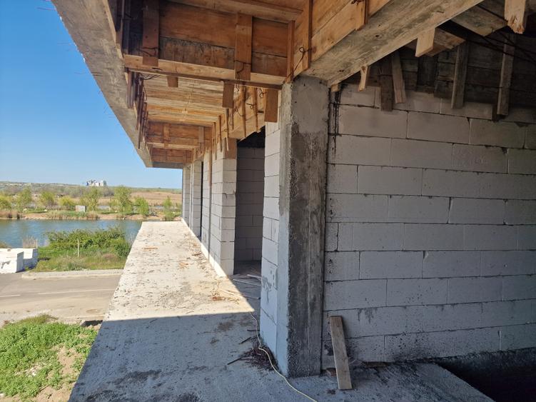 Midia Sat - Constructie S+P+1 la Rosu cu teren propietate - 148.000euro