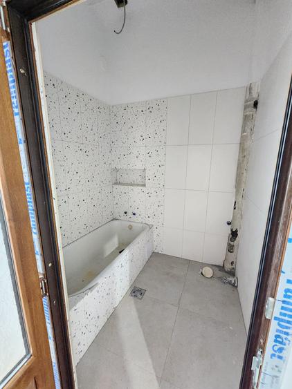 Apartament 3 camere decomandat Unirii - Horoscop 8 minute metrou