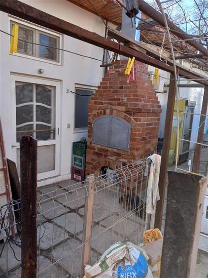 Casa cu spatiu comercial la poarta, Radu Negru, 2 camere, teren 400 mp