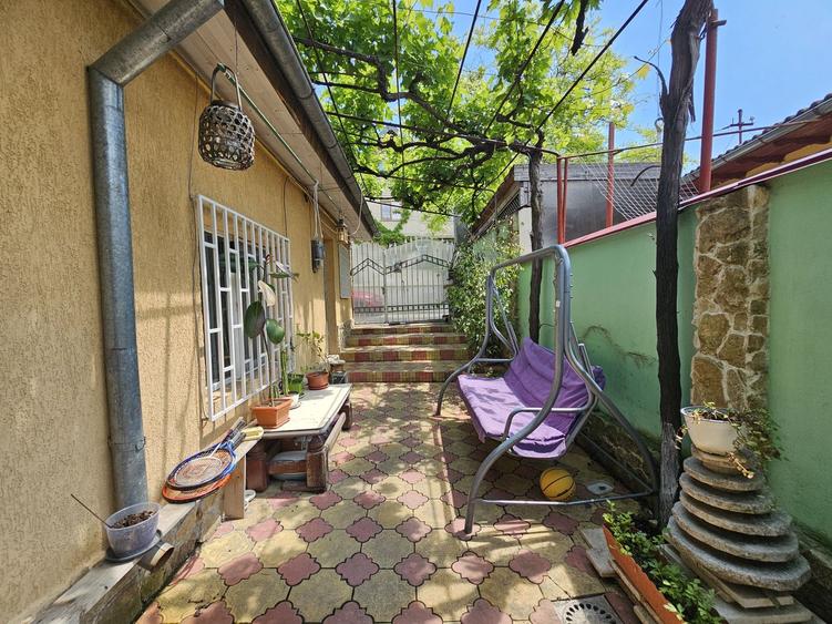 Casă 4 camere de vanzare | 165 mp teren | Zona Delfinariu – Constanta