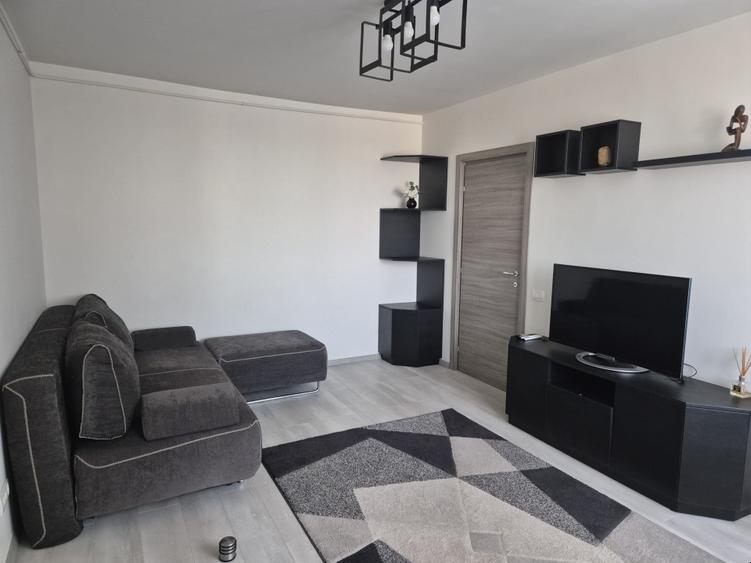 Apartamant 2 camere,Bd. Ion Mihalache, stare exceptionala, mobilat,utilat