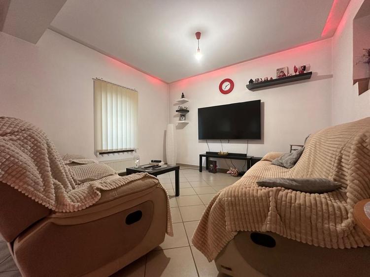 Casă individuală P+1E, construită în 2013–zonă liniștită, exclusiv de case