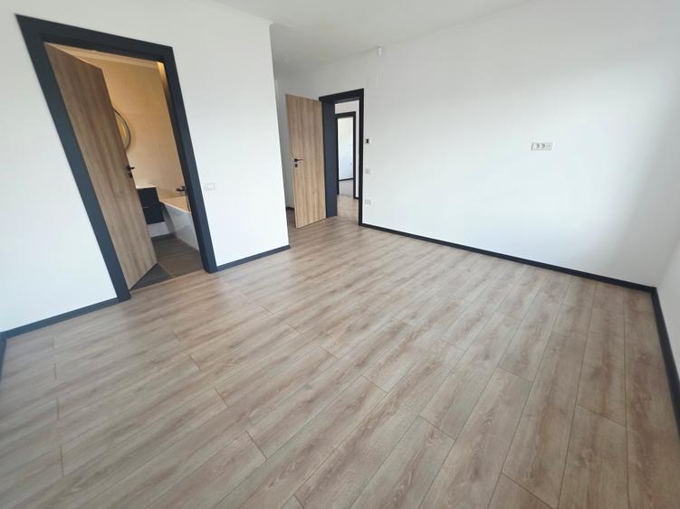Vand casa noua 4 camere Izvor Tarlungeni cu mansarda