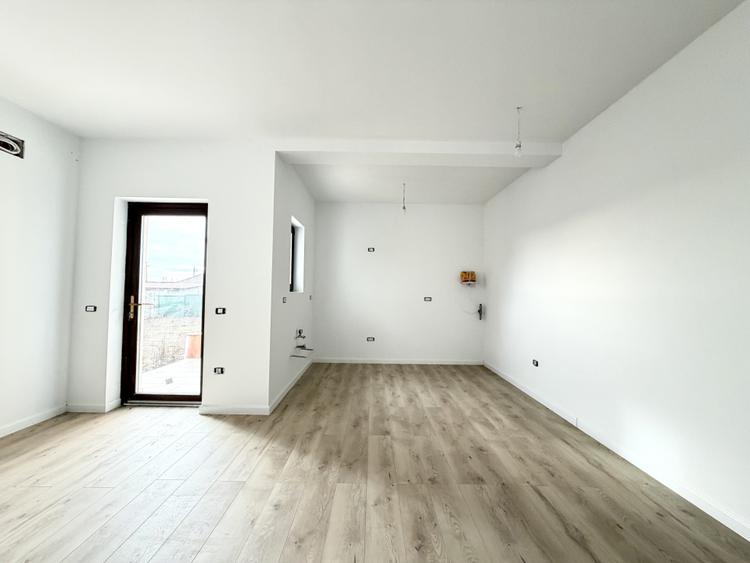 Duplex elegant cu 3 camere, 70 mp utili, 250 mp teren - Sanandrei