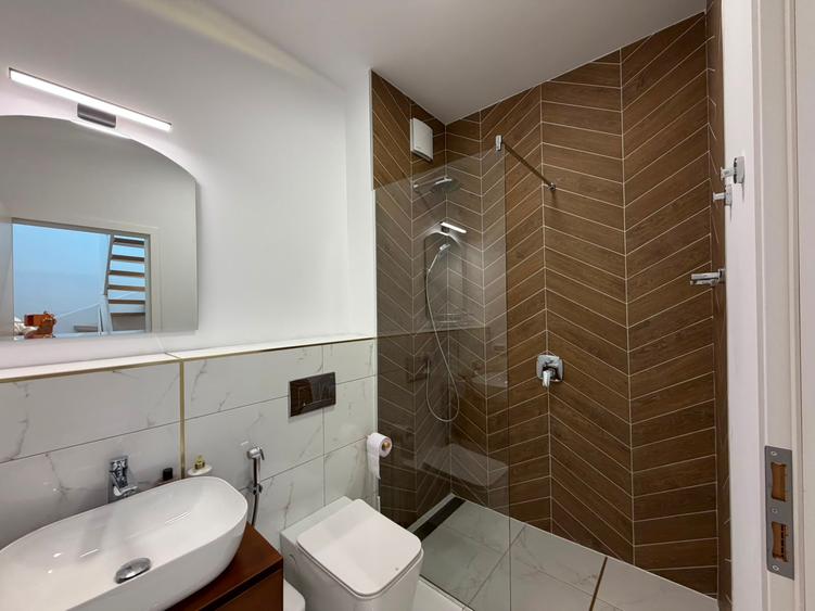 Inchiriere - townhouse - vila 6 camere - Avalon Estate - Pipera