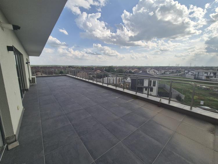 Apartament penthouse 4 camere, teresa 61 mp, Arad, comision 0