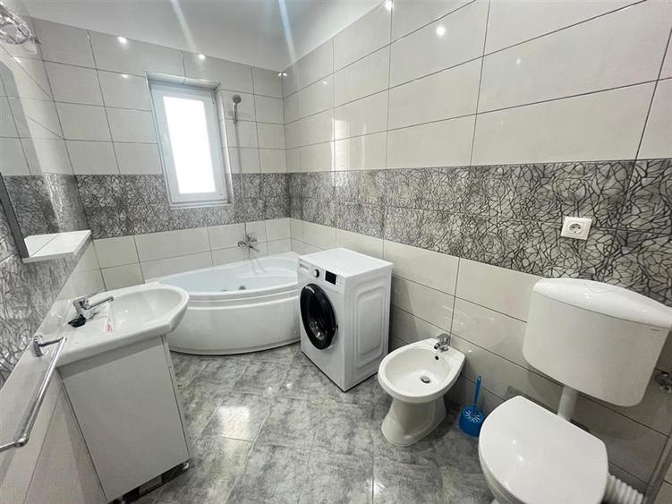 Apartament 2 camere 2 balcoane si parcare - Doamna Stanca