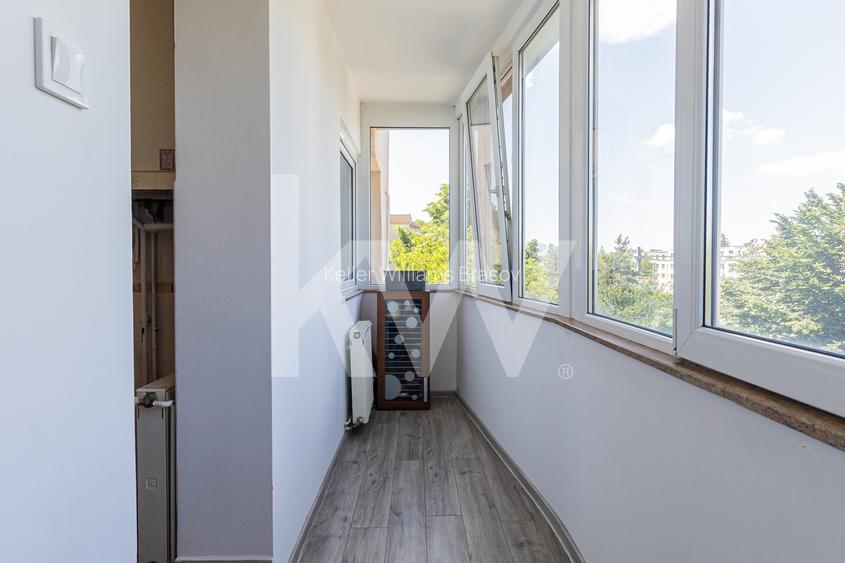 Vânzare apartament cu 3 camere, decomandat - strada Codrul Cosminului - 13