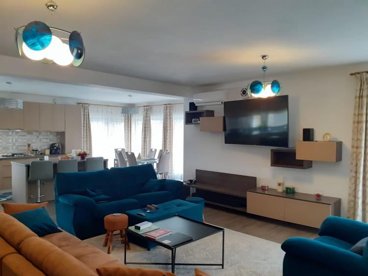 Vila de vanzare Valea Lupului
