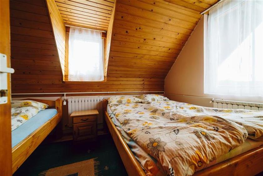 Pensiune si casa de oaspeti la pasul Bucin (Pensiunea Kamilla)