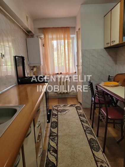 Apartament 2 camere, zona OTP Bank