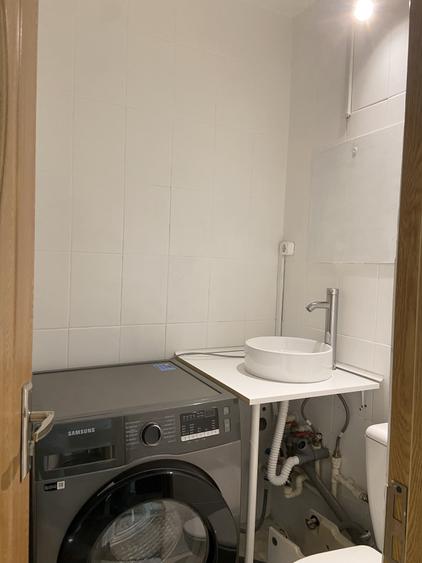 Apartament 3 camere adiacent Decebal, decomandat, 2 bai, loc de parcare