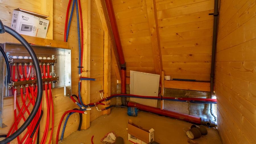 Cabana A-Frame semifinisată în Smida – 115 mp utili, teren 700 mp