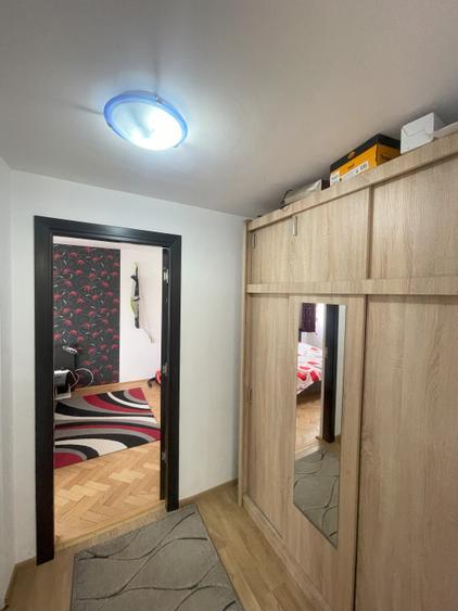 Apartament de 2 camere semidecomandat, 55 mp, etaj 4 cu acoperis, Sasar