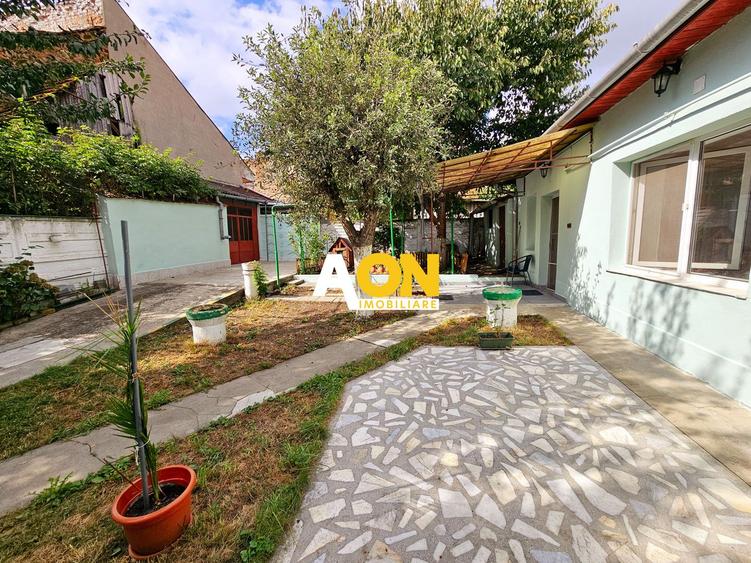 Casa 5 camere, 369 mp teren, zona Centru, pretabila pentru birouri