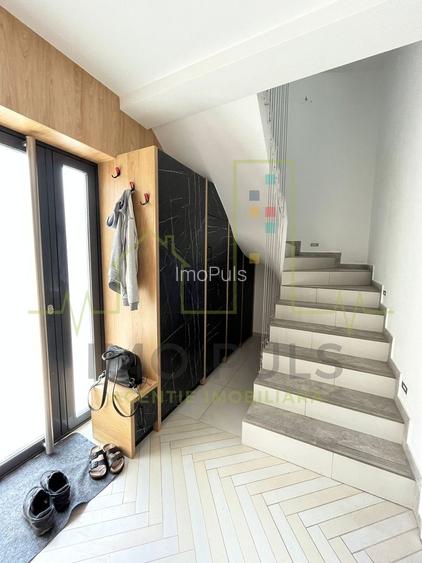 Apartament pe 3 nivele. Terasa 30 mp. 2 Balcoane. 2 Bai. Gradina - 9