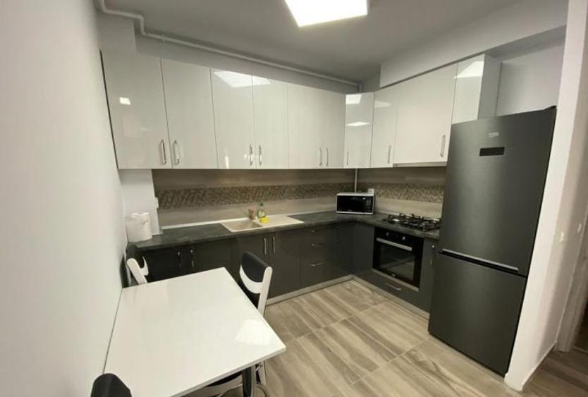 Închiriere Apartament 2 camere în Berceni, CARTIERUL SOLAR, DECOMANDAT, CENTRALA