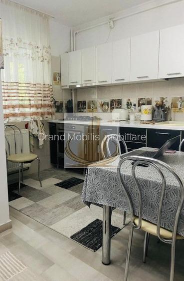 Apartament 3 camere cu 2 balcoane, centrala gaz, Brancoveanu