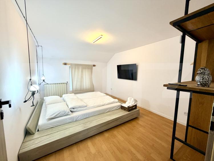 Casa 6 camere de inchiriat, 250 mp, 2 bai, terasa, curte 500 mp, zona Cetate
