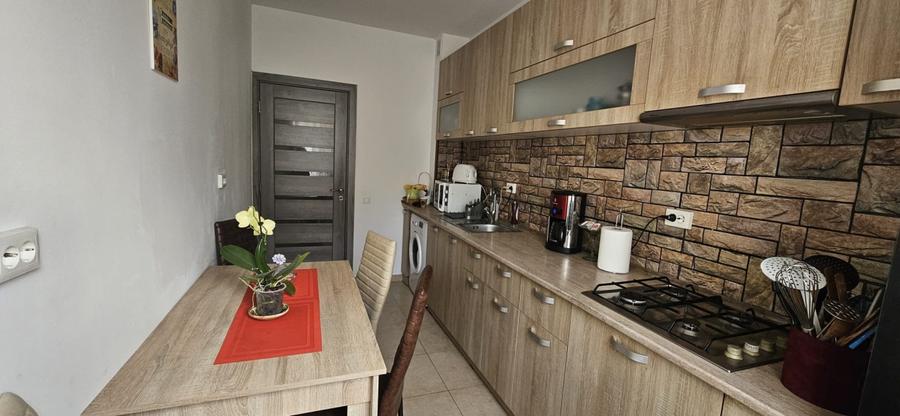 Apartament de 2 camere, Decomandat,54.81 mp utili,La cheie,Roata Faget