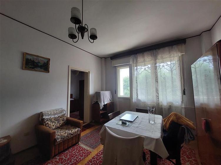 Apartament central cu garaj