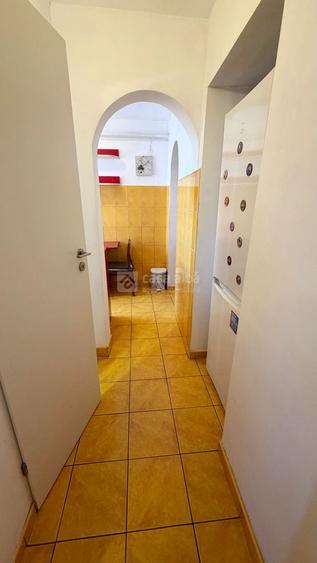 Podul de Piatra, 2 camere decomandat, mobilat si utilat, PRET EXCELENT