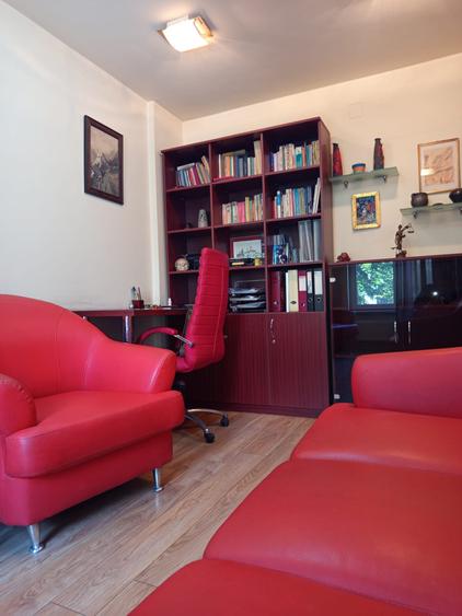 2 camere ideal investitie/regim hotelier metrou Piata Romana langa scara