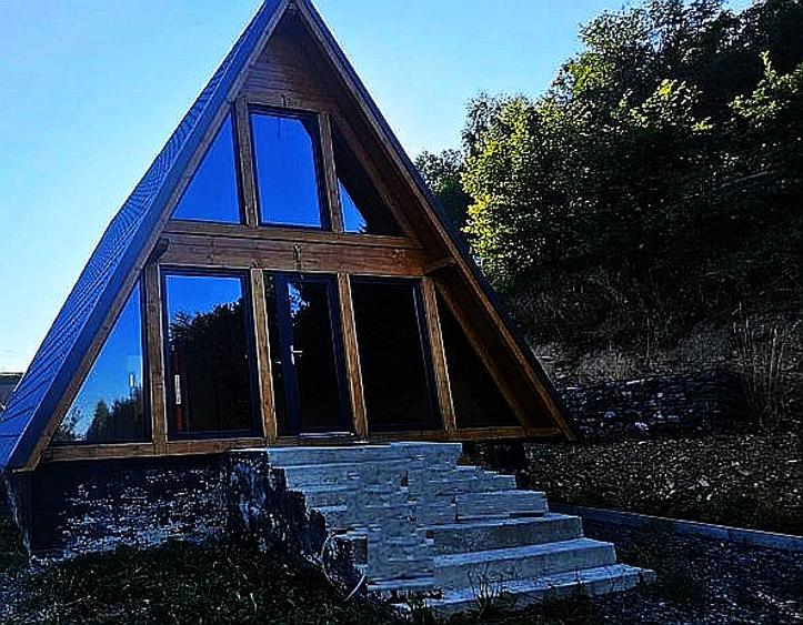Comision 0%, Cabana tip A frame Muntii Apuseni - Valea Ierii, CF, intravilan