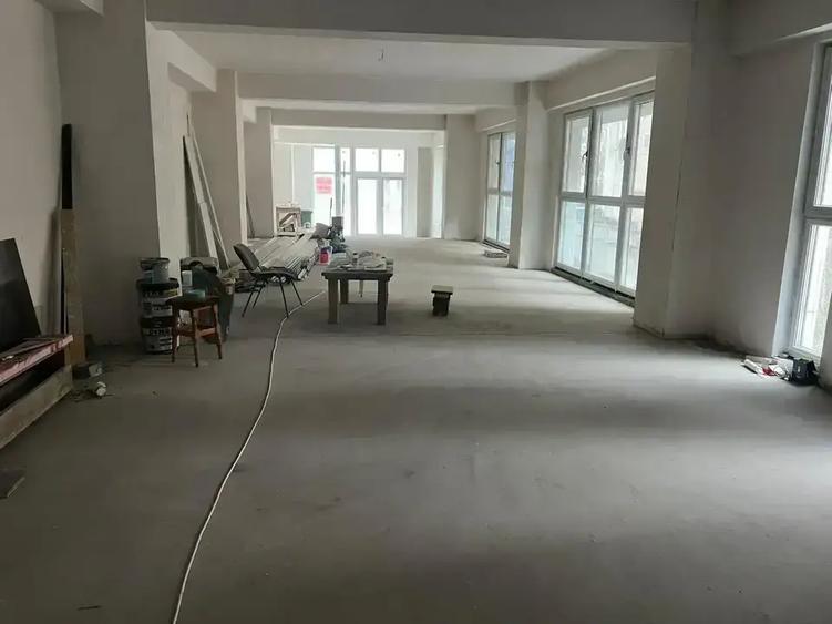 Cladire de vanzare Birouri - Comercial - Air B&B 700 m Metrou Iancului