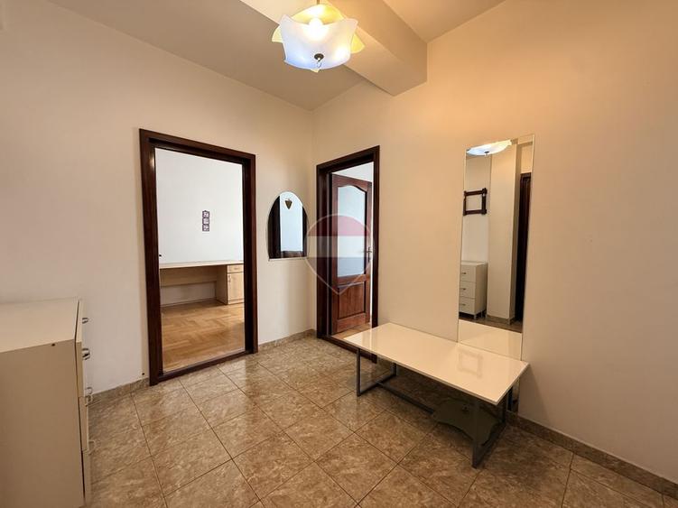 Apartament decomandat 2 camere-Chirie-Zona Gara