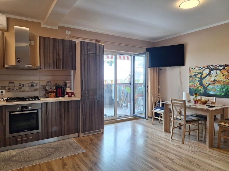BLOC NOU IN ORAS. 3 CAMERE TIP PENTHOUSE. TERASA DE 17 MP.
