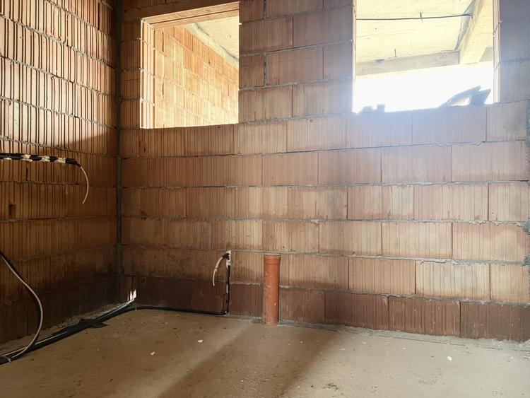Duplex, 108mp utili, 375mp Teren, Panouri solare, Nou - Sacalaz