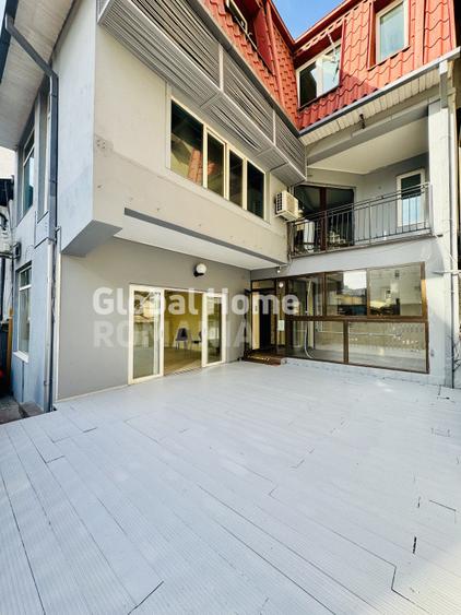 Vila D+P+1+M Piata Dorobanti | constructie 2002 |