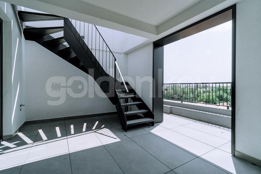 Apartament penthouse nemobilat cu 4 camere | 112mp terasa