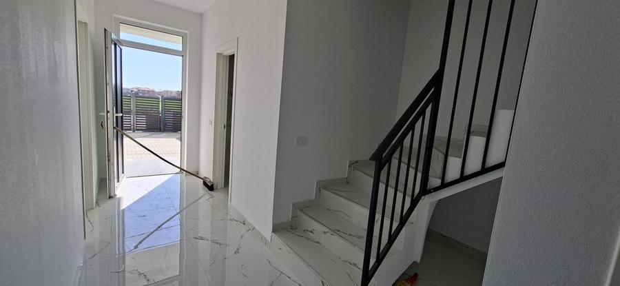 Duplex finalizat la cheie cu 5 camere