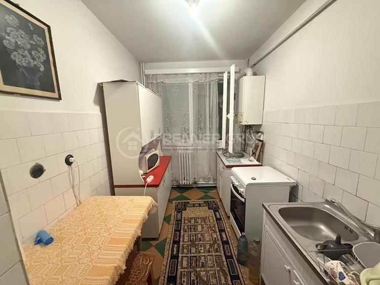 Etaj intermediar! Apartament 3 camere 73mp cu balcon Tătărași, CT