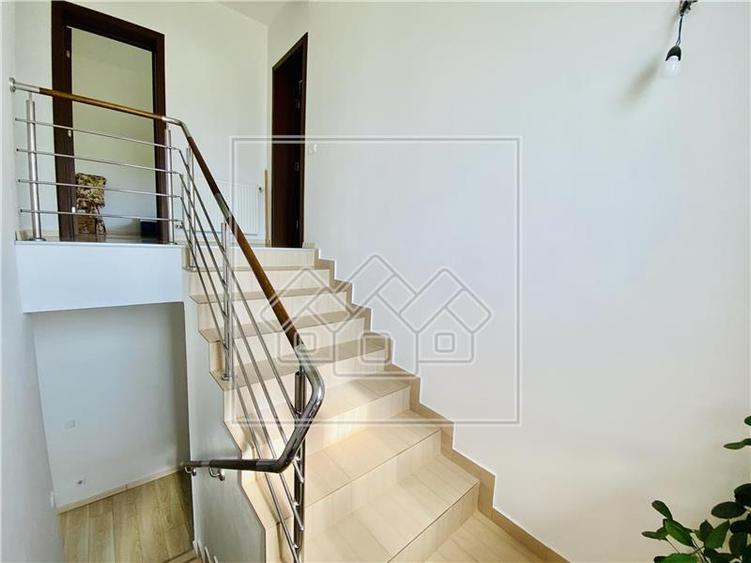 Casa individuala in Bavaria, 5 camere, 2 bai, 135 mp utili