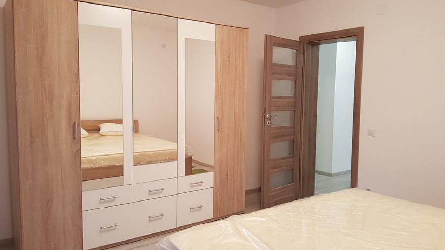 Apartament 3 camere, Vila, Parcare