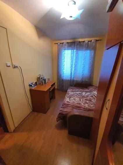 Apartament 3 camere complet renovat zona unități militare Sud