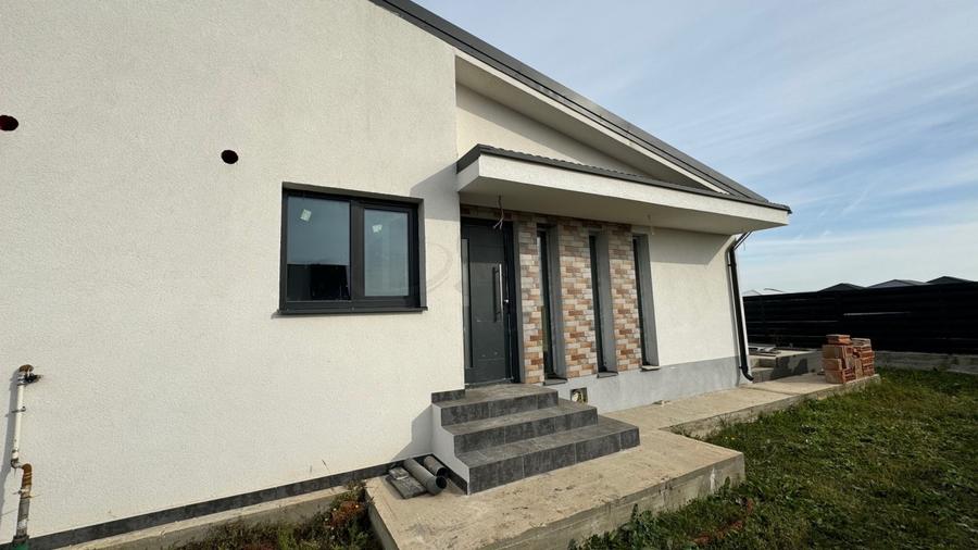 REV2004395 Casa parter tip duplex Tunari