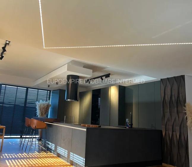 PENTHOUSE EXCLUSIV CU VEDERE LA MARE, MOBILAT ȘI UTILAT PREMIUM - 3