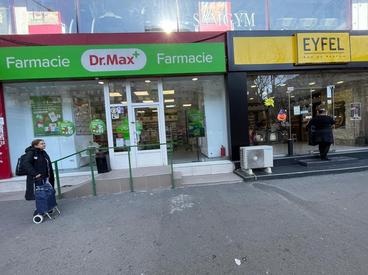 VANZARE SPATIU COMERCIAL 85 MP – ZONA PIATA DELFINULUI, SECTOR 2
