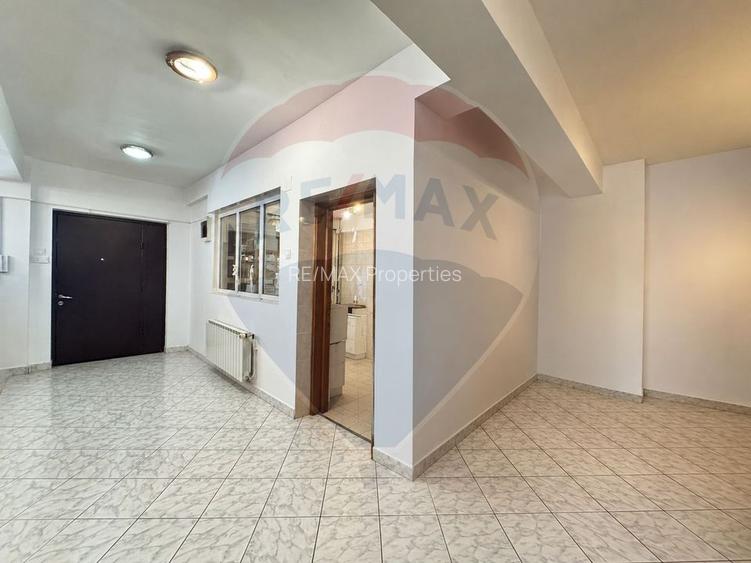 Vilă 314 mp | 6 camere | Curte proprie | Giulești - Podul Grant - 2