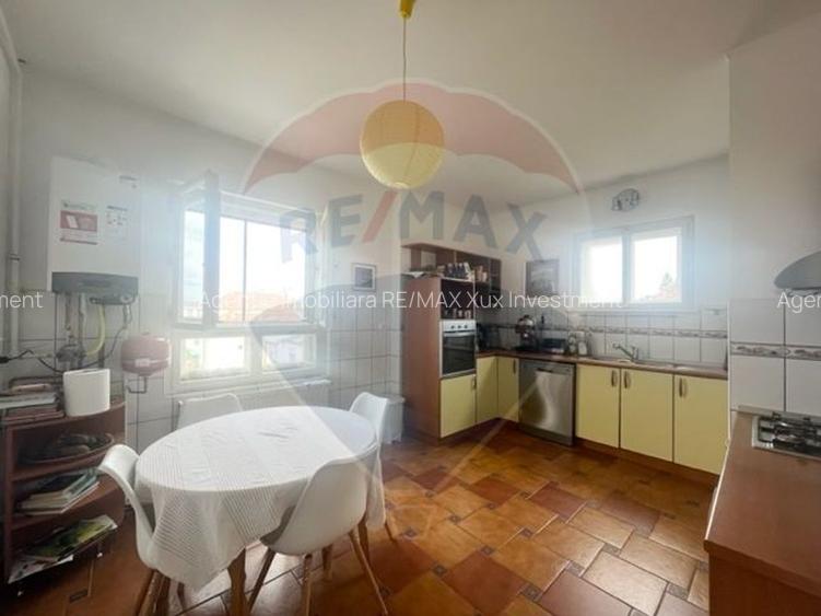 Apartament de inchiriat sttr. Gales, Parc Sub Arini - 11