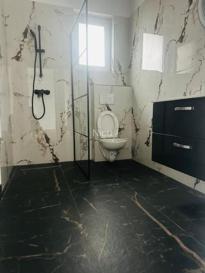 Casă de vânzare 4 camere