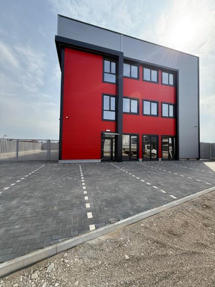 Închiriere spațiu mixt – Hală | Showroom | Birouri