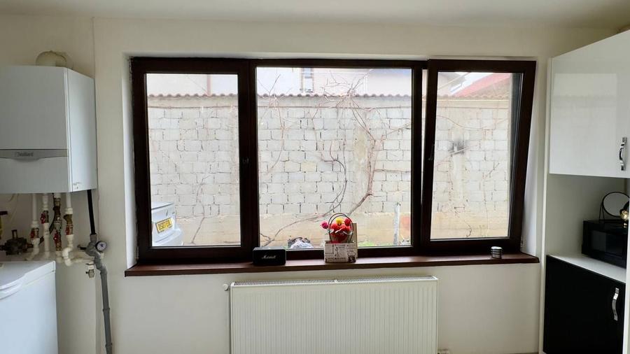 Casa 6 camere individuala Chitila langa Lidl !