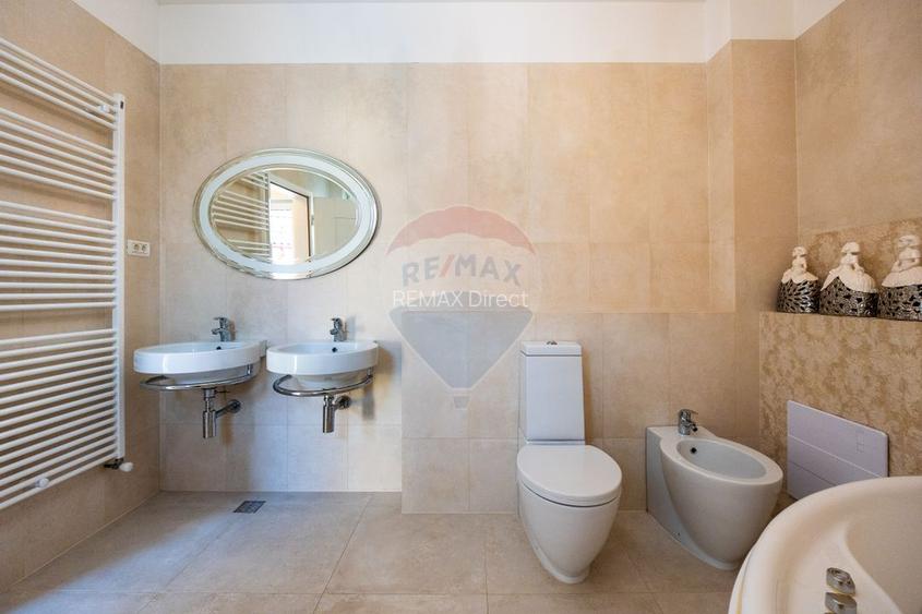Casă de Lux de vânzare| Trivale- Pitești| 378mp Sdc| Teren 868mp - 34