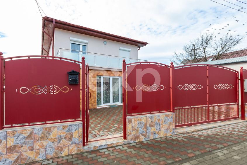 Casă / Vilă cu 6 camere de vânzare