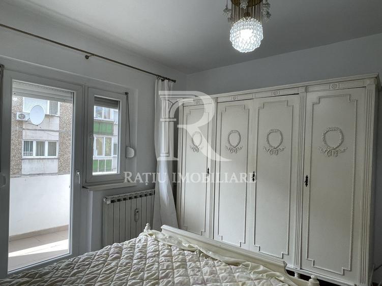 Apartament cu 3 camere | Decomandat | Decebal  | Oradea